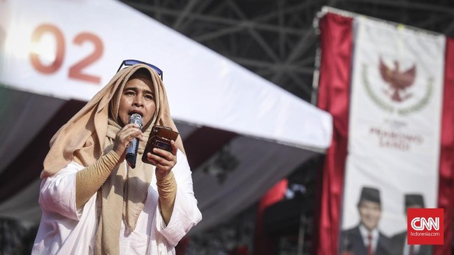 Sekretaris Majelis Syuro Partai Ummat, Ansufri Idrus Sambo menyebut Neno Warisman ingin lebih fokus mengurus putrinya di Turki.