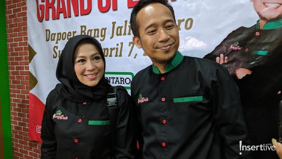 Akhirnya Denny Cagur dan Istri buka cabang ketiga Dapoer Bang Jali di Pondok Gede, Jakarta Timur 