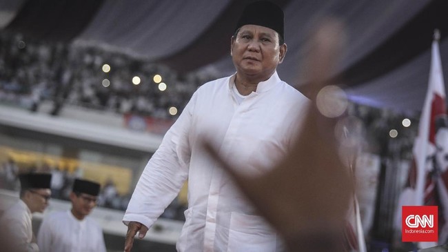 Prabowo Subianto saat bertemu dengan Sultan Hamengku Buwono X (HB X) dititipi pesan agar menjaga keutuhan NKRI dan Pancasila.