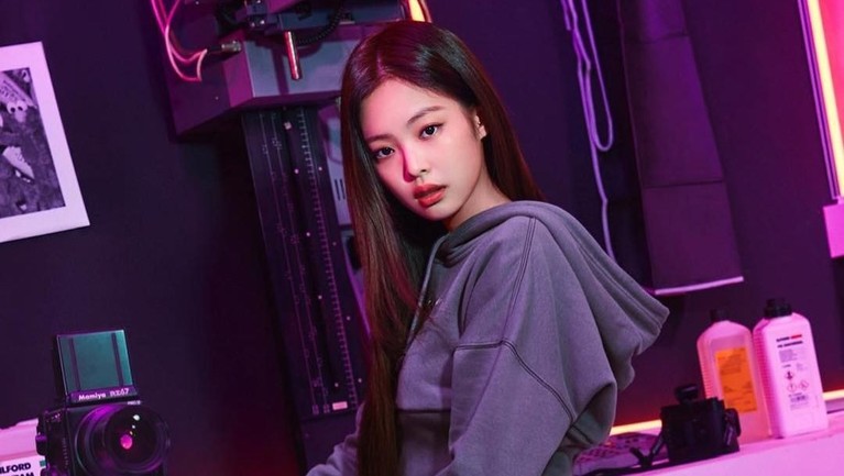 Bertalenta, mendunia, dan terkenal delapan idola Korea berikut ini ternyata dinobatkan sebagai idol dengan follower Instagram terbanyak. Hm, ada siapa saja?