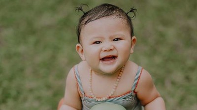 Gemas! 7 Potret Baby Sea, Putri Sharena Delon yang Jago Makan