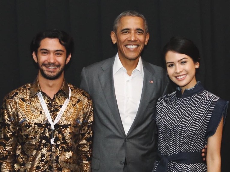 7 Potret Maudy Ayunda Ini Buktikan Pantas Perankan Ainun Habibie? Maudy Ayunda mendapat kesempatan untuk memerankan karakter Hasri Ainun Besari di film Habibie & Ainun 3. Sebelumnya, karakter tersebut diperankan oleh BCL.