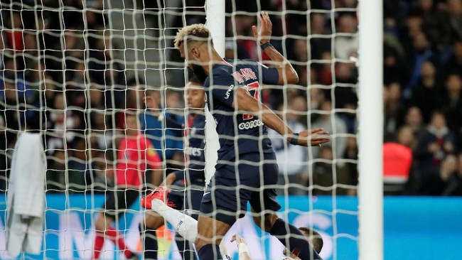 Kegagalan Eric Maxim Choupo-Moting mencetak gol di depan gawang ketika Paris Saint-Germain gagal meraih kemenangan atas Strasbourg dalam lanjutan Ligue 1.