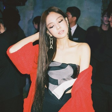7 Potret Penampilan Fashionable Jennie BLACKPINK