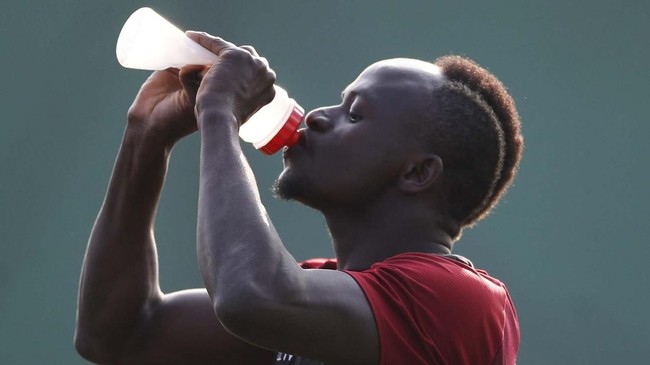Bintang Liverpool Sadio Mane menceritakan pengalaman berliku untuk mewujudkan mimpi jadi pesepakbola profesional.