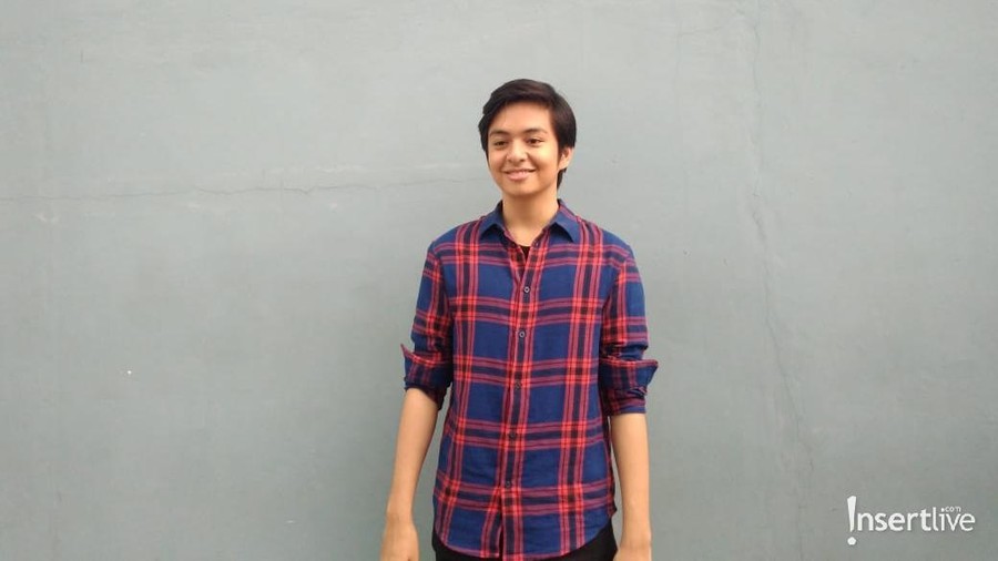 Artis muda Angga Yunanda menganggap pendidikan sebagai hal yang penting.