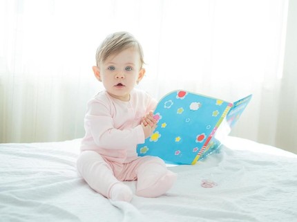 20 Nama Bayi Perempuan Bermakna Pengetahuan