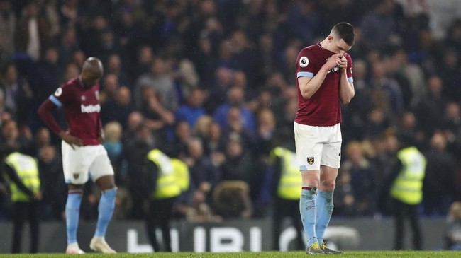 FOTO: Eden Hazard Bawa Chelsea ke Zona Liga Champions