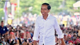 Jokowi Kini Sebut Nama Ganjar dan Prabowo Pemimpin Berambut Putih