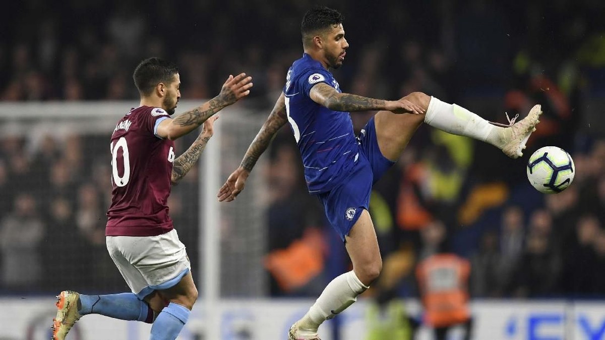 FOTO: Eden Hazard Bawa Chelsea ke Zona Liga Champions