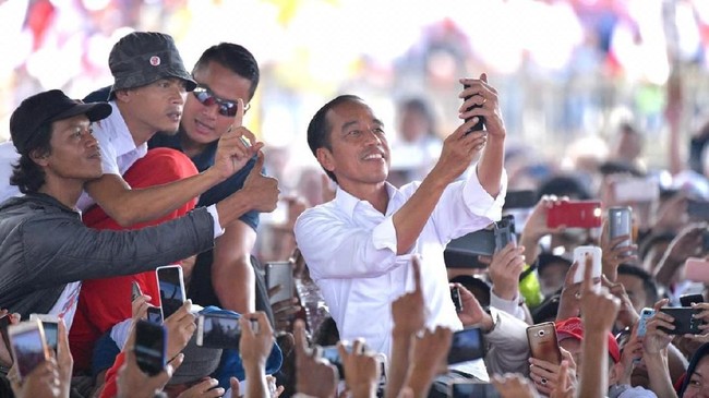 Pasangan Jokowi-Ma'ruf ditulis meraih sebanyak 208 suara. Padahal berdasarkan form C1 yang dipindai, pasangan nomor urut 01 itu hanya meraih 81 suara.