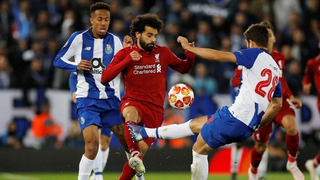 Mohamed Salah masih puasa gol di Liga Champions meski Liverpool kalahkan FC Porto 2-0 di leg pertama perempat final di Stadion Anfield, Selasa (9/4).