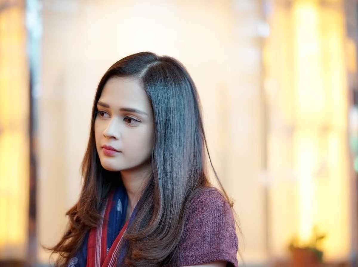 Aktris Cantik&comma; Cut Meyriska&comma; saat ini telah mantab berhijab&period; Kabarnya&comma; salah satu hal yang mempengaruhi keputusannya itu ialah hubungan dengan Roger Danuarta&period;