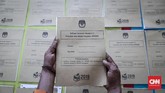 FOTO: Persiapan Terakhir Distribusi Logistik Pemilu 2019 Pemilu serentak 2019 bakal berlangsung dalam hitungan hari, logistik pemilu pun telah dipersiapkan KPU sebagai penyelenggara pemilu untuk disebar ke TPS-TPS.