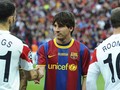 Rooney Kritik Taktik 'Bunuh Diri' Ferguson Lawan Barcelona