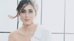 Kangen Pantai, Kareena Kapoor Pajang Foto Liburan Pakai Bikini