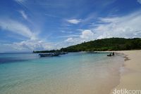 Foto: Pesona Pantai Pink Lombok yang Tidak Pudar Andi&nbsp;Video