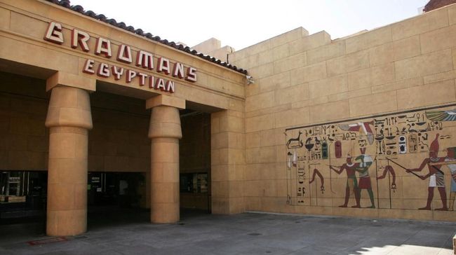 Netflix disebut akan membeli Egyptian Theatre, bioskop bersejarah yang sudah ada sejak 1922 di jantung Hollywood.