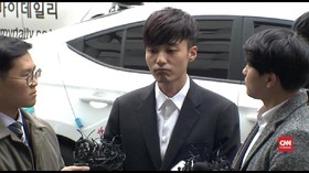 VIDEO: Sebarkan Video Porno, Penyanyi Roy Kim Minta Maaf