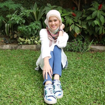 Dapat Hadiah Mewah dari Roger Danuarta, Cut Meyriska Beri Tanda Hati