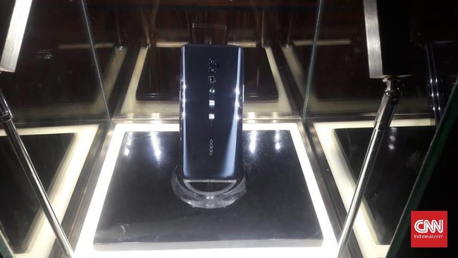 Vendor ponsel asal China Oppo kembali mengeluarkan dua seri ponsel pintar terbaru yakni Reno dan Reno 10x Zoom. Berikut harga dan spesifikasinya.