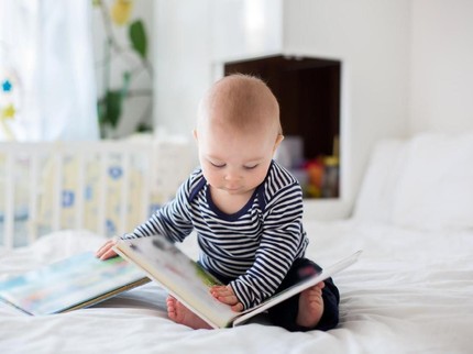 15 Nama Bayi Laki-laki Bermakna Pengetahuan