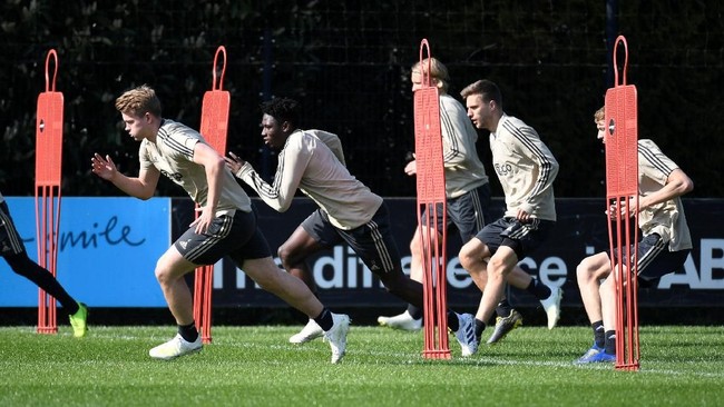 FOTO: Cristiano Ronaldo 'Comeback' Jelang Ajax vs Juventus