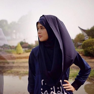 7 Transformasi Cut Meyriska, Si Cantik yang Kini Berhijab