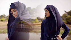 7 Transformasi Cut Meyriska, Si Cantik yang Kini Berhijab