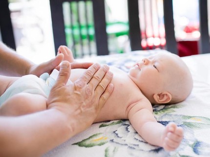 Bolehkah Bayi Prematur Dipijat?