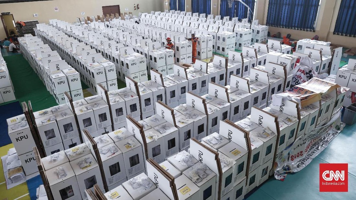 FOTO: Persiapan Terakhir Distribusi Logistik Pemilu 2019