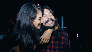img-title Inikah Tanda-tanda Ello dan Aurelie Moeremans Akan Menikah?