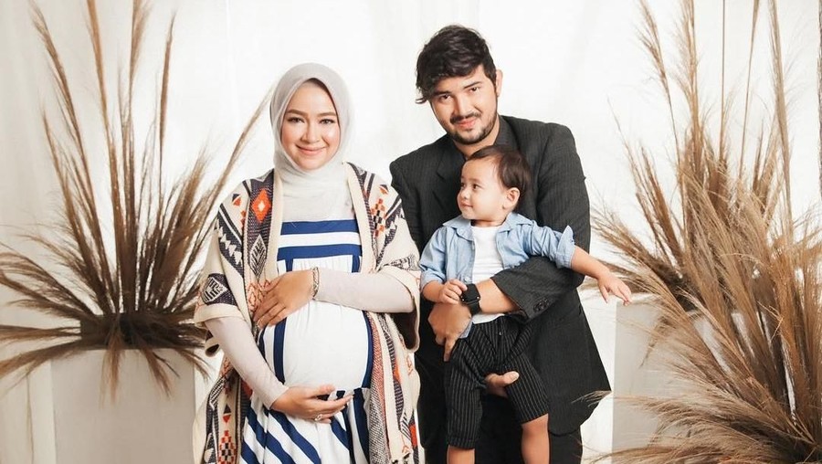 Aryani Fitria melahirkan anak kedua berjenis kelamin perempuan pada Kamis (11/4) pagi.