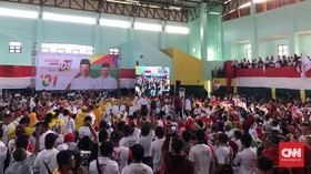 Gegap Gempita Warga Sukabumi Sambut Jokowi di Arena Kampanye