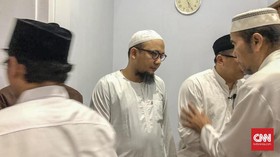 Senandung Kebatinan Subuh di Masjid Novel Baswedan