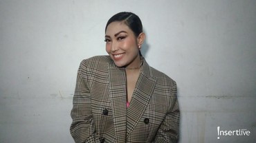 img-title Ayu Dewi Bercerita tentang Kehamilan Ketiganya