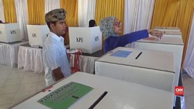 VIDEO: KPU Denpasar Gelar Simulasi Pencoblosan