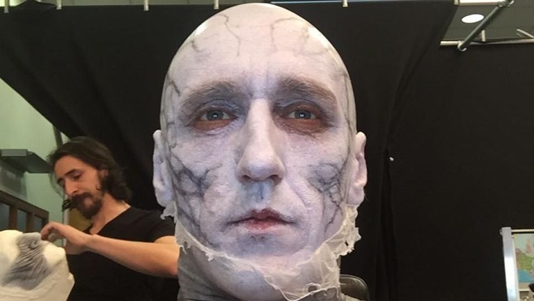 7 Foto Pemeran The Night King Dalam Serial 'Game Of Thrones' The Night King dalam serial Game Of thrones digambarkan sebagai sosok menyeramkan. Berikut ini sejumlah potret pemerannya yang bernama Vladimir Furdik.