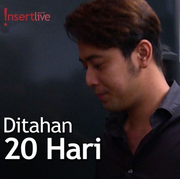 Ekspresi Wajah Kriss Hatta Saat Dibawa ke Penjara