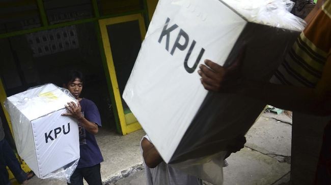 Mengenal Kecurangan Terstruktur, Sistematis dan Masif di Pemilu Istilah pelanggaran terstruktur, sistematis, dan masif (TSM) kerap terucap oleh pihak yang kalah di pemilu. Berikut penjelasannya.