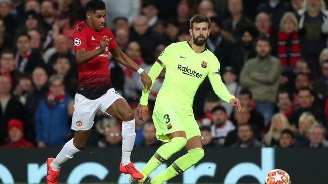 Manchester United dikabarkan akan menjual Marcus Rashford ke Barcelona akhir musim ini setelah terus menuntut kenaikan gaji dalam perjanjian kontrak baru.