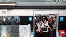 Hari Pertama Tarif Normal MRT, Penumpang Turun 4.919 Orang