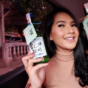 Heboh Video Porno Mirip Soraya Rasyid, Sang Artis Bicara Kalung yang Sama