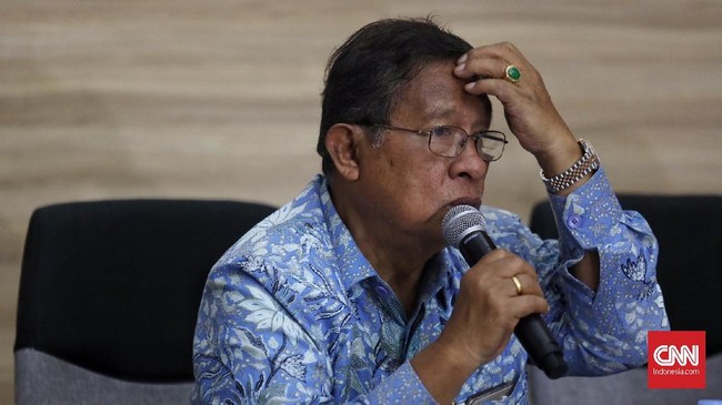 Menko Perekonomian Darmin Nasution meceritakan kepeningannya saat menjadi menteri Jokowi. Kepusingan terjadi saat memutuskan impor beras.