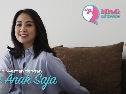 Astrid Lebih Nyaman dengan Satu Anak Saja