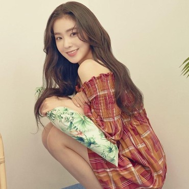 6 Gaya Rambut Irene Red Velvet yang Bikin Awet Muda