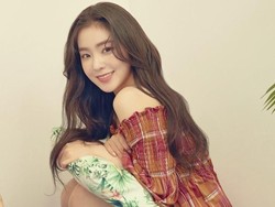 6 Gaya Rambut Irene Red Velvet yang Bikin Awet Muda