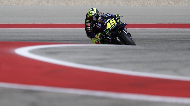 Tiga mantan kampiun balap motor, Freddie Spencer, Wayne Gardner, dan Phil Read, masih yakin Valentino Rossi dapat kembali meraih kemenangan di ajang MotoGP.