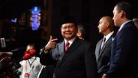 Hadiri Debat, Prabowo Naik Alphard Putih, Sandiaga Tetap Naik X-Trail Andi&nbsp;Video