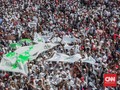Massa Jokowi-Ma'ruf Berseragam Putih Padati GBK